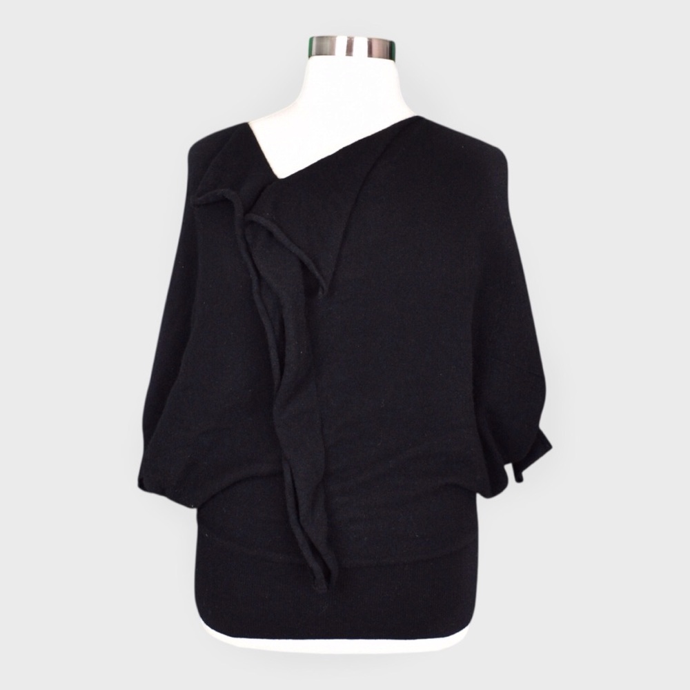 Vince Elegant Black V-Neck Sweater